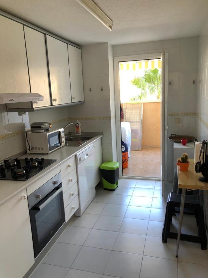 Precioso apartamento en Urbanización junto al mar. Alicante Exterior foto