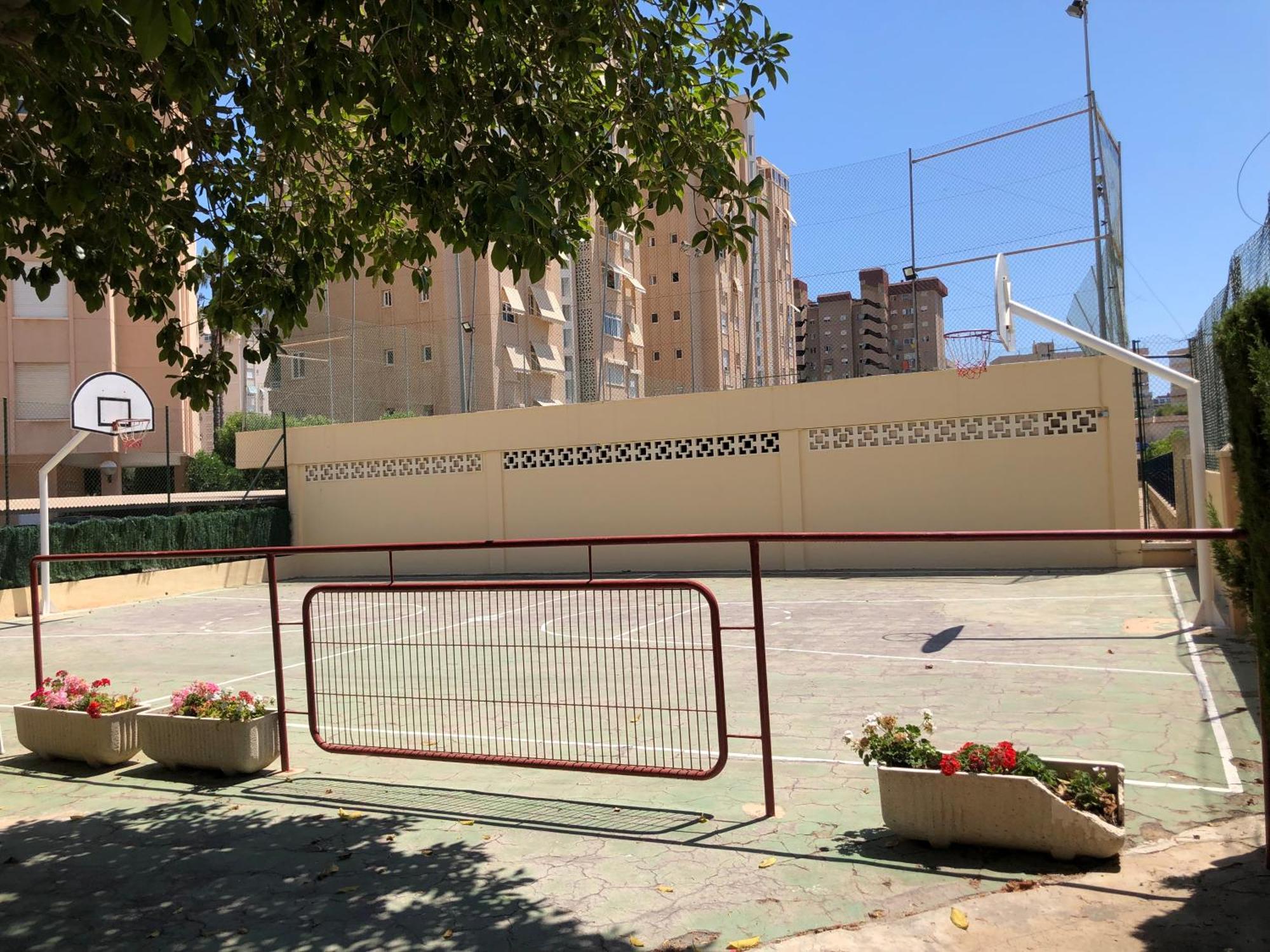 Precioso apartamento en Urbanización junto al mar. Alicante Exterior foto