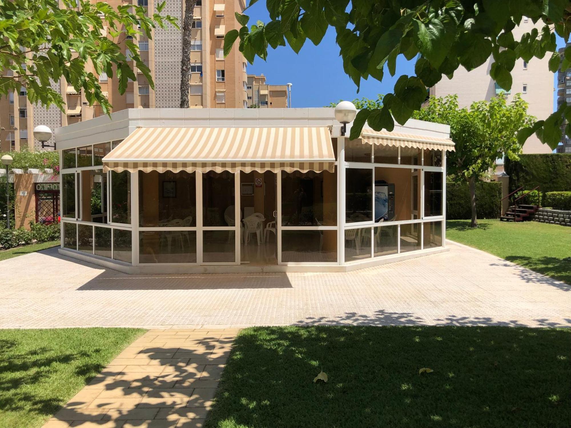 Precioso apartamento en Urbanización junto al mar. Alicante Exterior foto